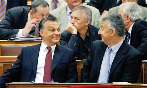 titkos_osszefogas_borito_kics.jpg titkos_osszefogas_borito_kics.jpg